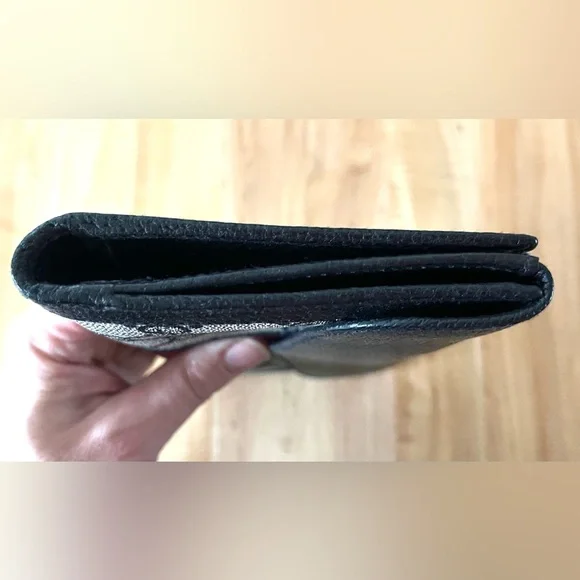 Gucci Vintage Long Wallet Accessory Collection Black Leather Trim/Interior - Picture 7 of 8
